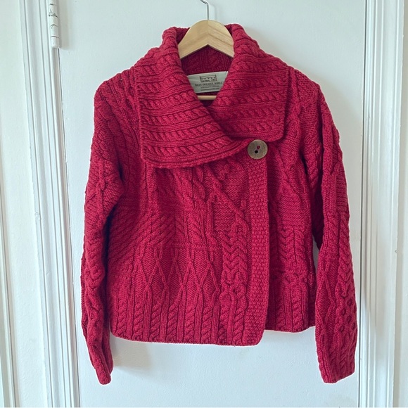 Aran Red Wool “Corina” Cardigan Irish Patchwork Wrap Button Collar Merino XS - Picture 3 of 6